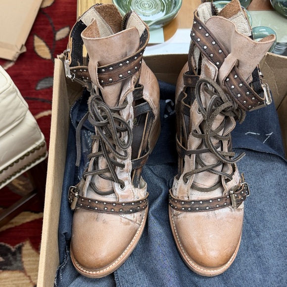 Freebird by Steven Shoes - Freebird Brown Leather Studded Women's Boots size 10